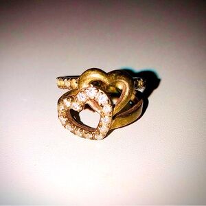 Heart women’s ring
